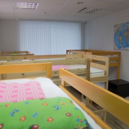 Gde Spat Hostel Ekaterinburg Bagian luar foto